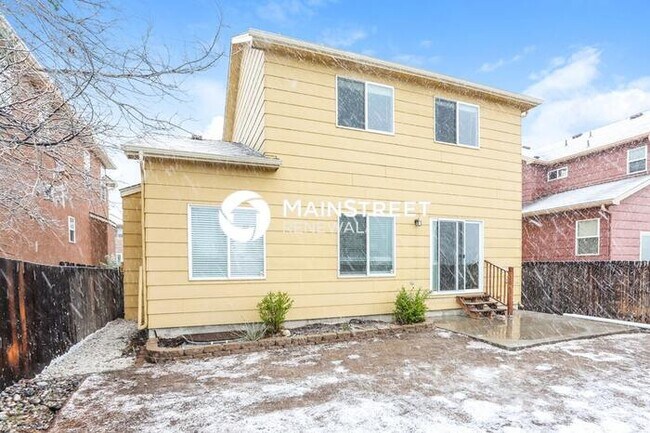 Building Photo - 4 Bedroom Pet-Friendly Home in COLORADO SP...