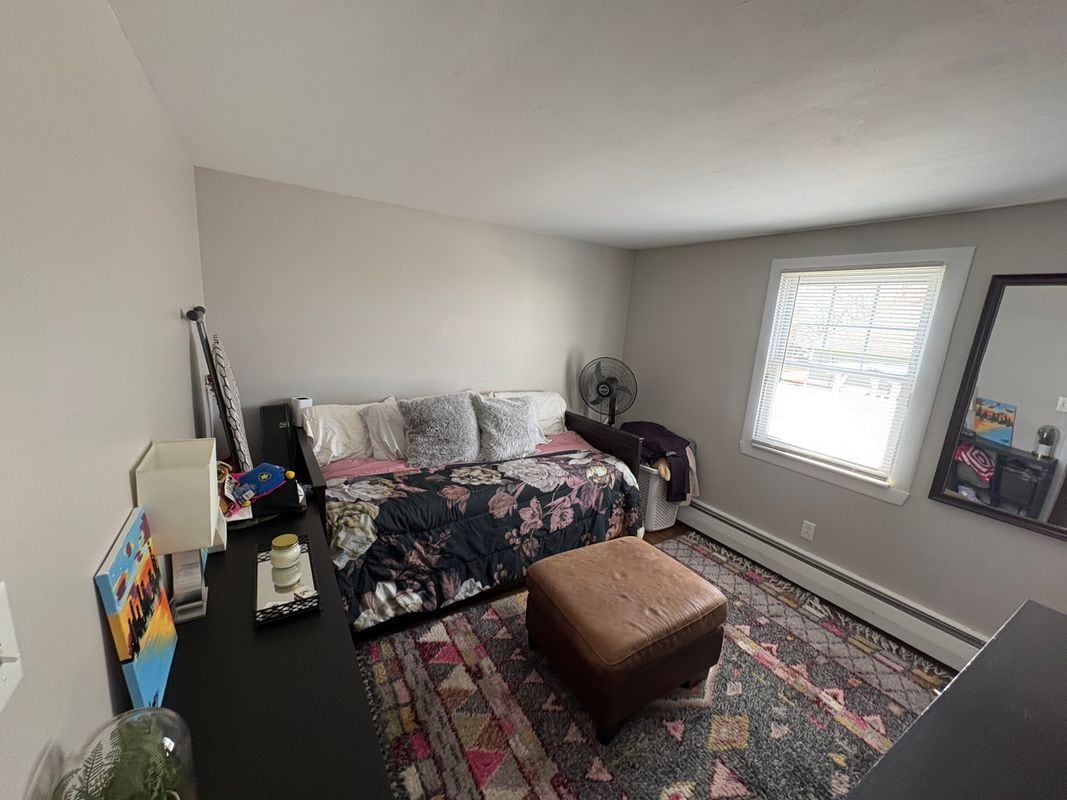 Building Photo - 82 Parker Ave