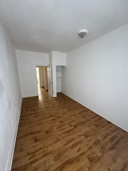 Building Photo - 256 W Florence Ave