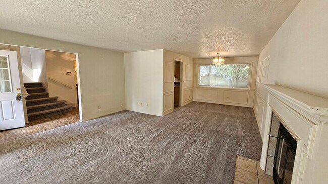 Building Photo - 2 story home in the Puyallup close to shopping