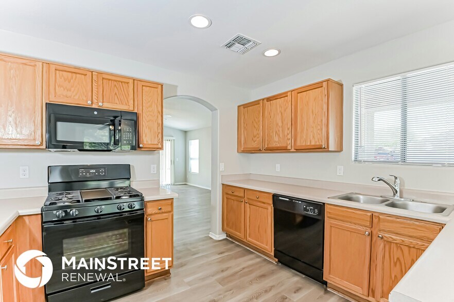 Building Photo - 3755 W Fitzwater Ct