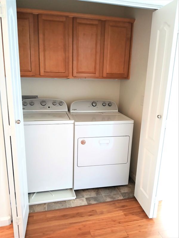 Building Photo - 3301 N Park Dr