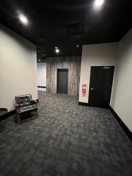 Building Photo - 428 Lackawanna Ave