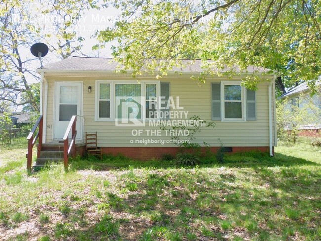 Primary Photo - 416 Vance St