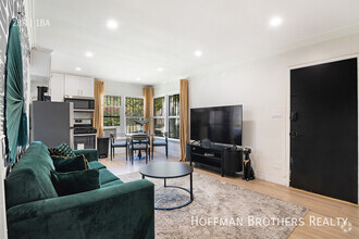 Building Photo - 1518 Laurel Canyon Blvd