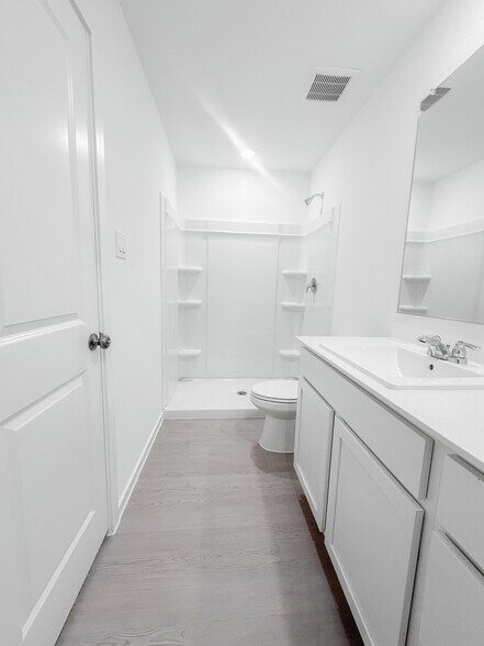 Building Photo - 910 Sandhill Crane Ln