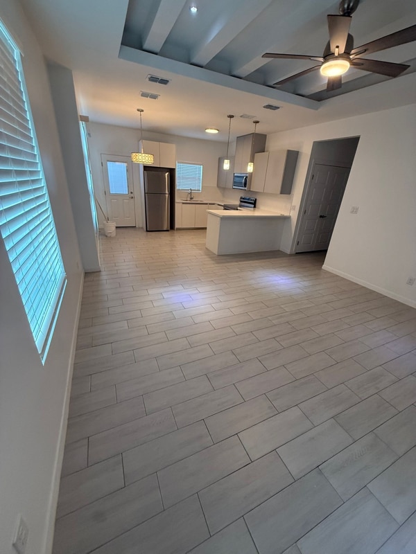 Building Photo - 1625 W Smt Dr