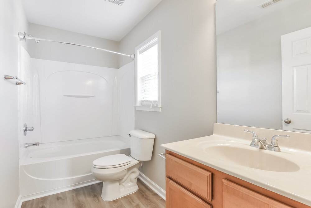 Building Photo - 123 Sleeper Car Ln