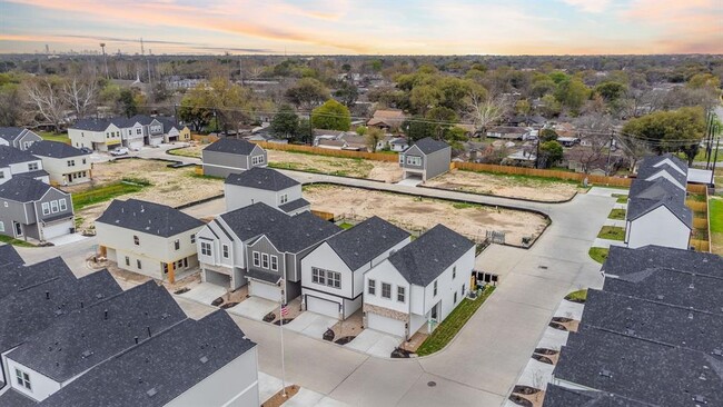 Building Photo - 11325 Stonework Garden Ln