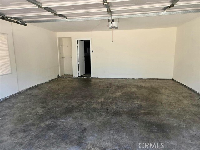 Building Photo - 1614 S Campus Ave