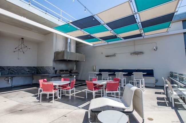 Building Photo - 1050 Island Ave