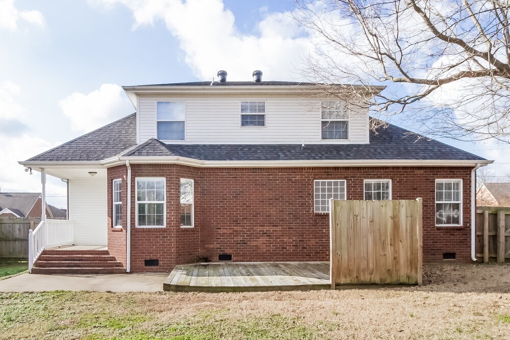 Building Photo - 1502 Huddersfield Dr