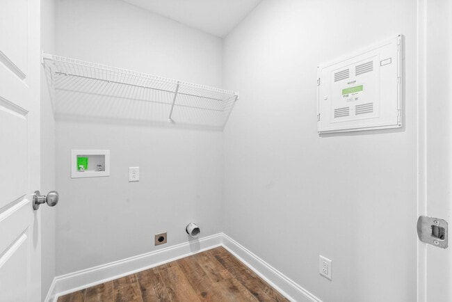 Building Photo - 919 Martin St