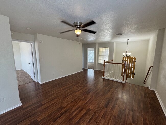 Building Photo - CUTE 2-STORY NESTLED ON A CUL-DE-SAC FEATURING AN ISLAND KITCHEN WITH STOVE/RANGE, DISHWASHER, MI...