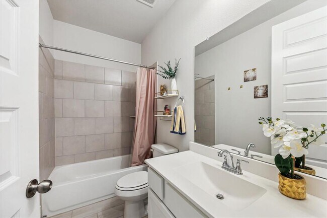 Building Photo - 7014 Anacua Berry Circle