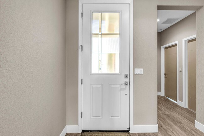 Building Photo - 2722 Mylonite Dr