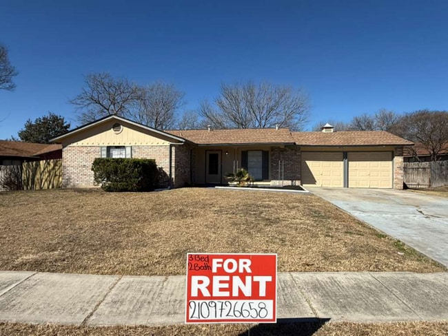 Building Photo - 5419 Lk Grv Dr