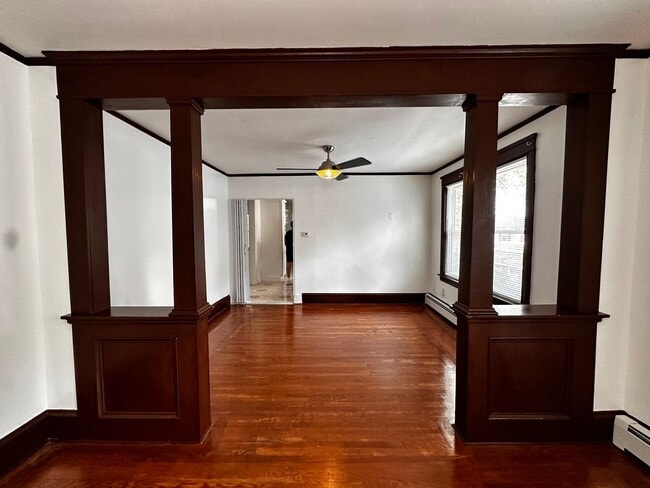 Building Photo - 651 Pleasant Valley Pkwy