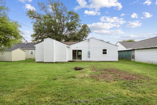 Building Photo - 714 Bethume Ct