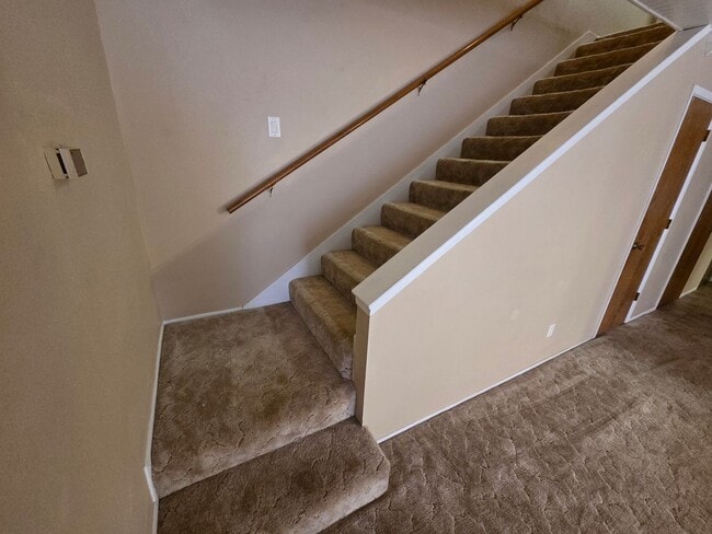 Building Photo - 2 bed/1.5 bath Townhome in Colonial Park