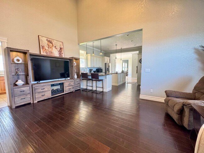 Building Photo - 130 Ridge Dr