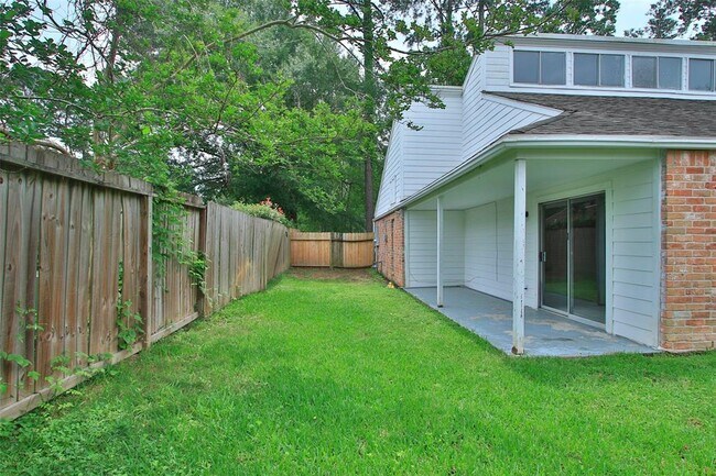Building Photo - 25710 Pepper Ridge Ln