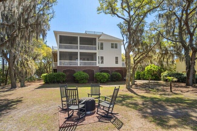 Building Photo - 3167 Luvan Blvd