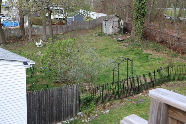 Building Photo - 134 Baldwin St