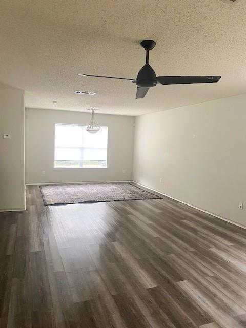 Building Photo - 3613 Meadow Park Dr