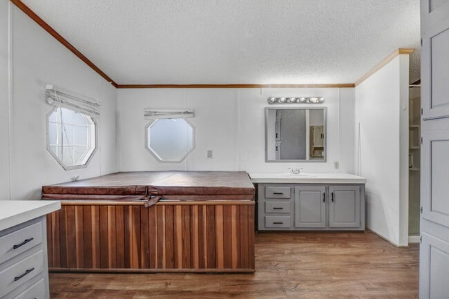 Building Photo - *SPACIOUS HOME IN PIKEVILLE SCHOOL DISTRICT*