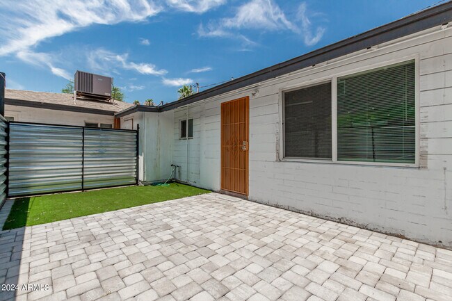 Building Photo - 3027 N 37th St