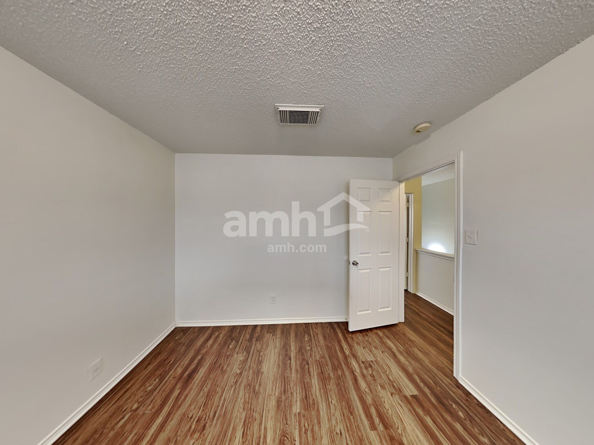Building Photo - 10703 Juniper Pass