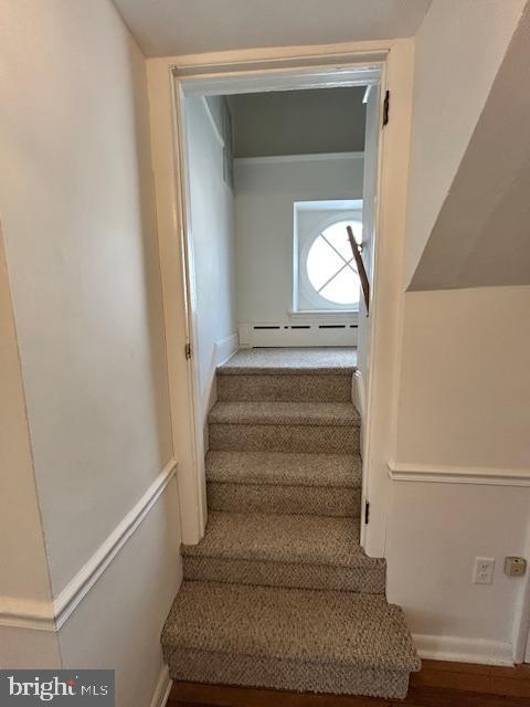 Building Photo - 363 E Lancaster Ave