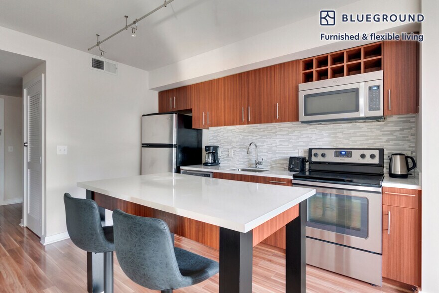 Building Photo - 1510 Clarendon Blvd