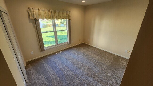 Building Photo - 9696 Carriage Run Ct