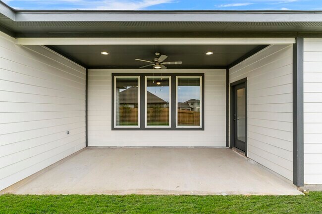 Building Photo - 13305 Big Sky Ct