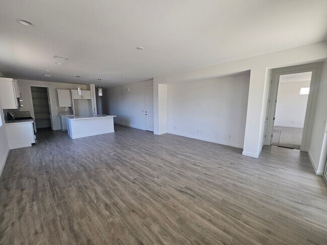 Building Photo - Imoroved Pricing!  Brand New Laughlin Ranch Home