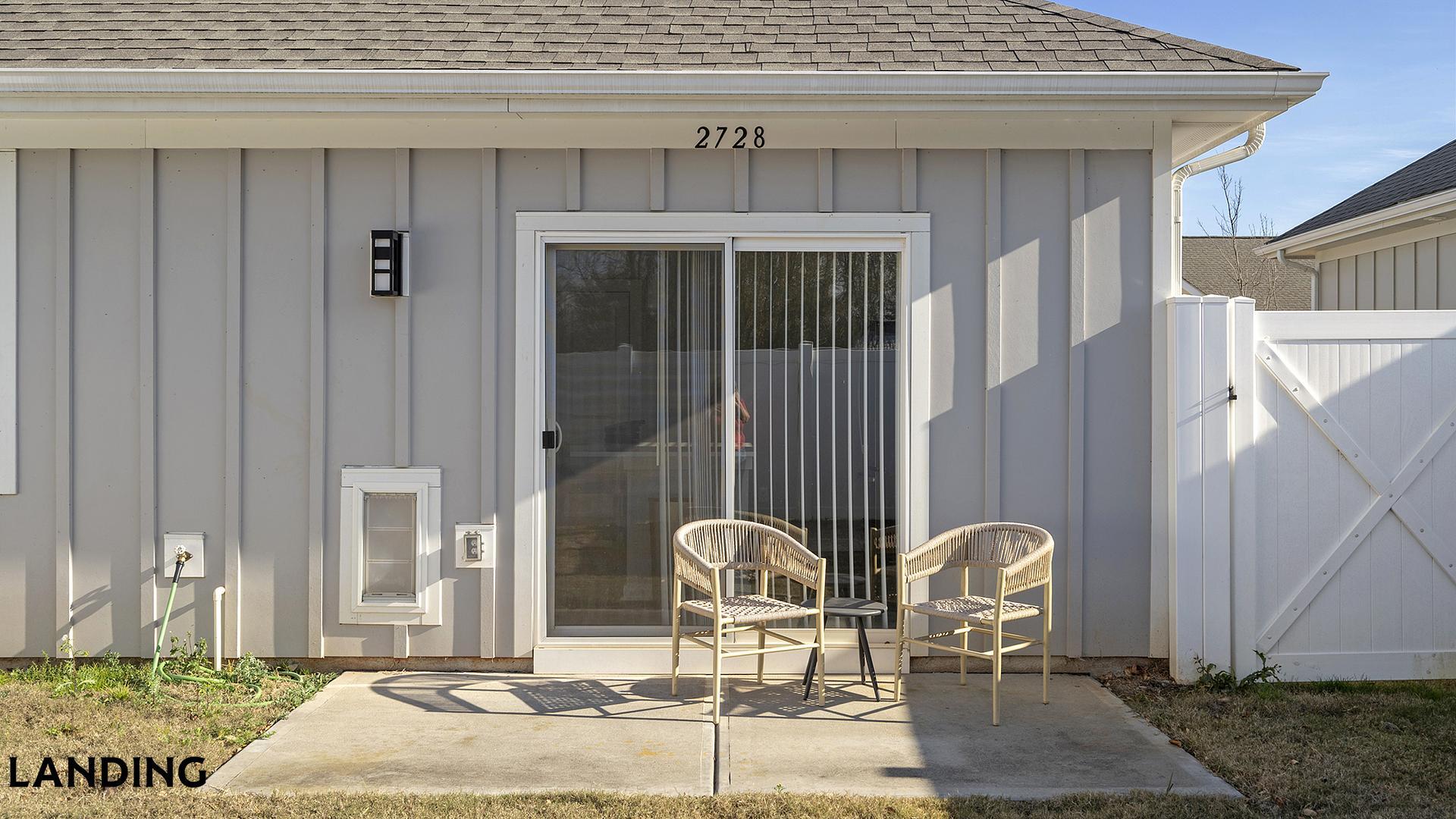 Building Photo - 1720 Rocky River Rd