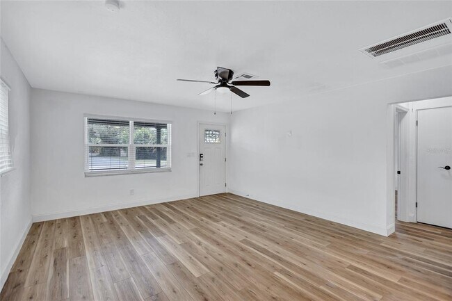 Building Photo - 3700 14th St N