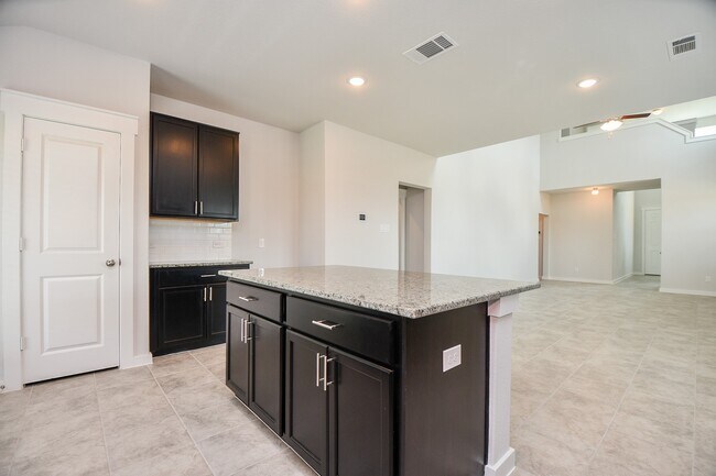 Building Photo - 7542 Coral Ter Dr