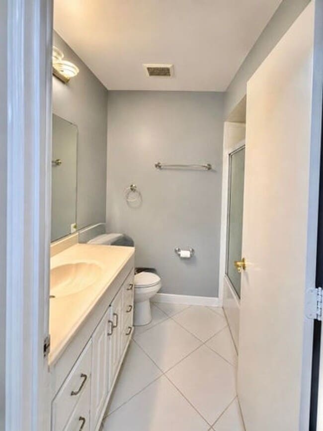 Building Photo - 5072 Arbor Glen Cir
