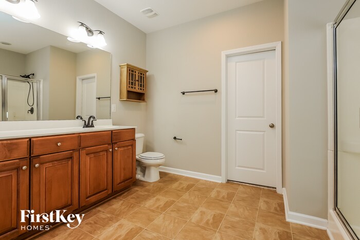 Building Photo - 242 Mayfield Dr