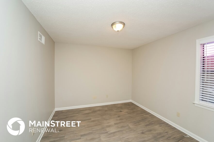 Building Photo - 6300 Scarletcrest Ln