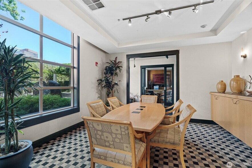 Building Photo - 111 108th Ave NE