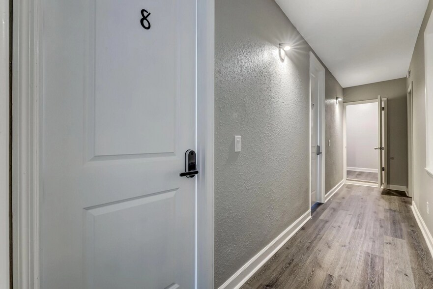 Building Photo - 6105 Duke Rd