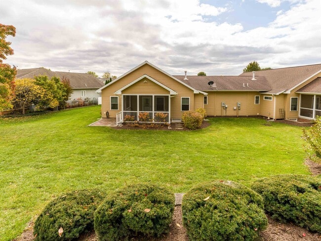 Building Photo - 2616 Greenport Dr