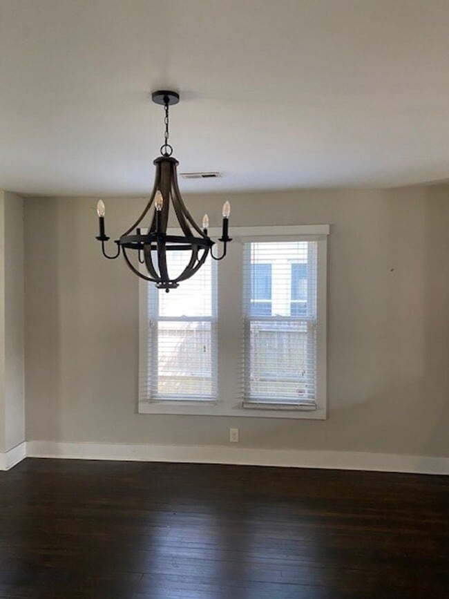 Building Photo - Cargo District home located within walking distance of Downtown Wilmington
