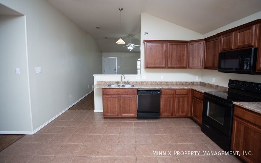 Building Photo - 6503 85th St