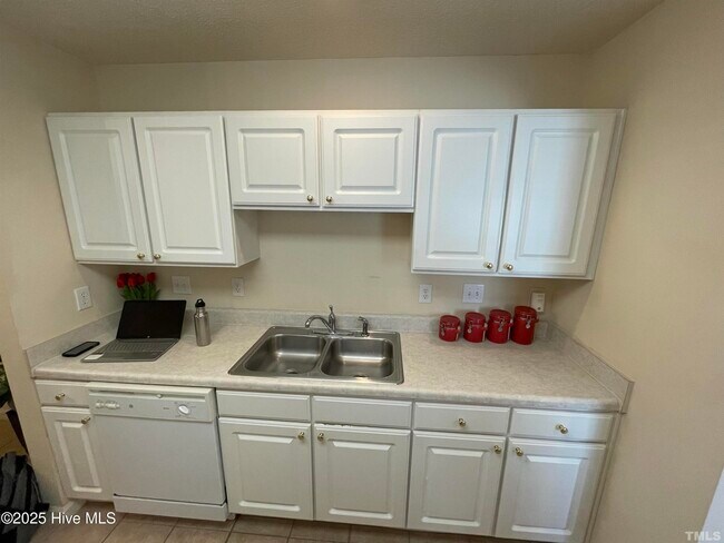 Building Photo - 11301 Clubhaven Pl