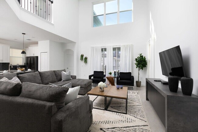 Building Photo - 4290 Paragraph Dr